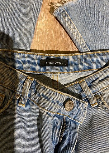 Kadın Mavi Denim Yırtık Bol Kesim Jean - Görsel 2