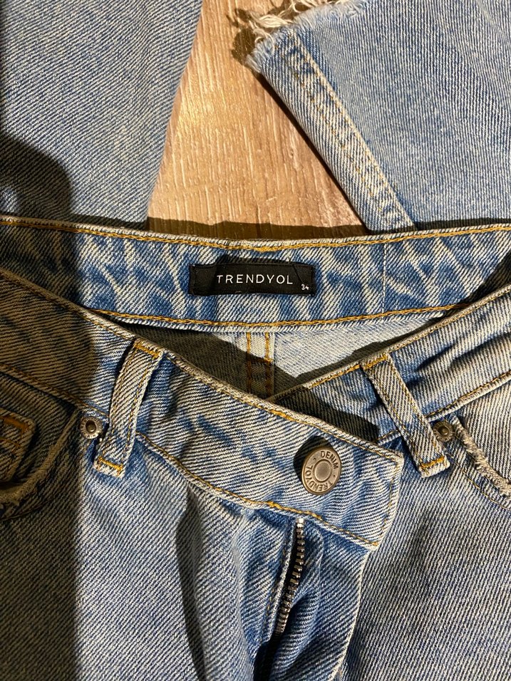 Kadın Mavi Denim Yırtık Bol Kesim Jean - Görsel 2