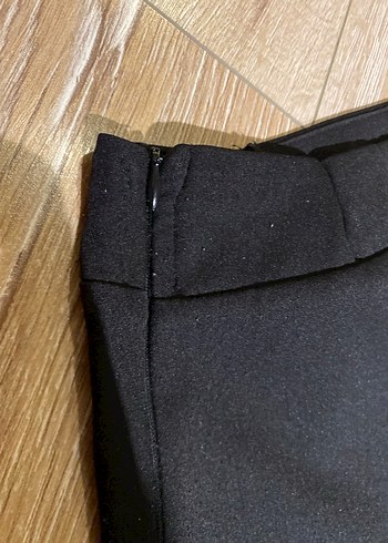 Siyah Mini Dar Kesim Etek - Görsel 3