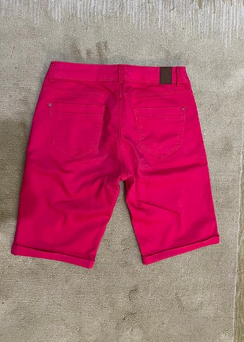 Düğmeli Pembe Kadın Şort - Görsel 2