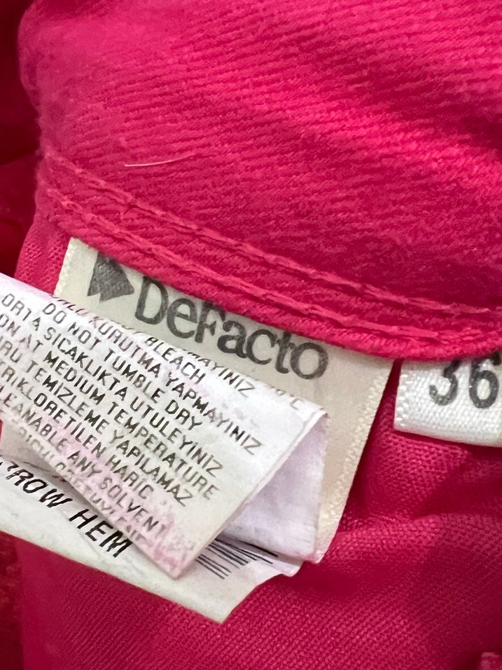 Düğmeli Pembe Kadın Şort - Görsel 4