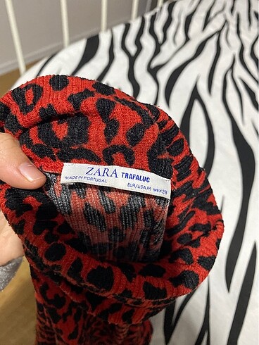 s Beden Zara kırmızı leopar elbise