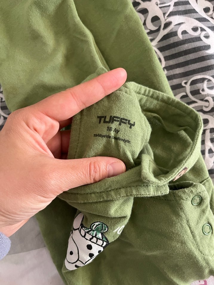 Erkek Çocuk Yeşil Düğmeli Tulum - Görsel 3