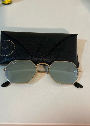 Ray Ban