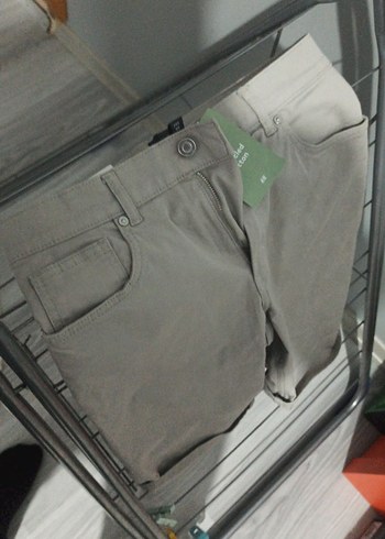 Bej Renkli Kemerli Erkek Mini Şort - Görsel 3