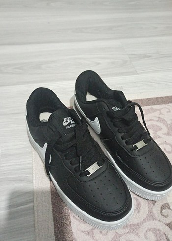 Beyaz Tabanlı Siyah Bağcıklı erkek Spor Ayakkabı - Görsel 4