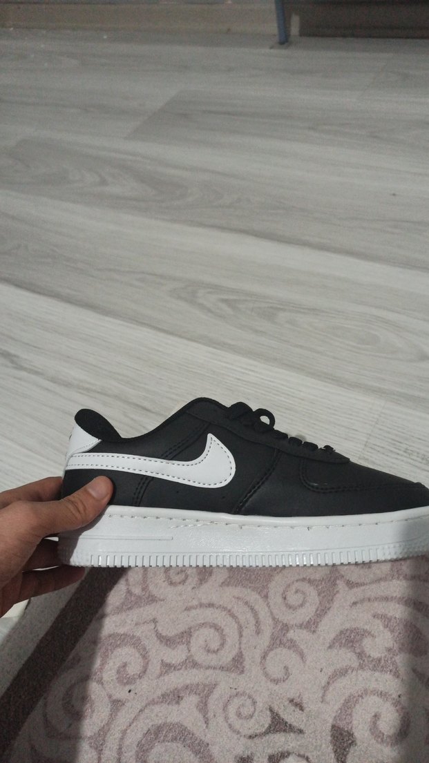 Beyaz Tabanlı Siyah Bağcıklı erkek Spor Ayakkabı - Görsel 3