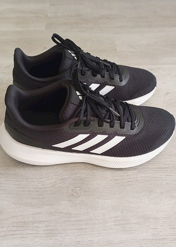 Adidas 40
