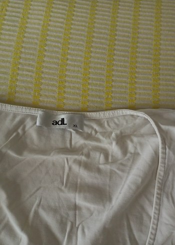 Beyaz Keten V Yaka Drapeli Hamile Bluz - Görsel 4