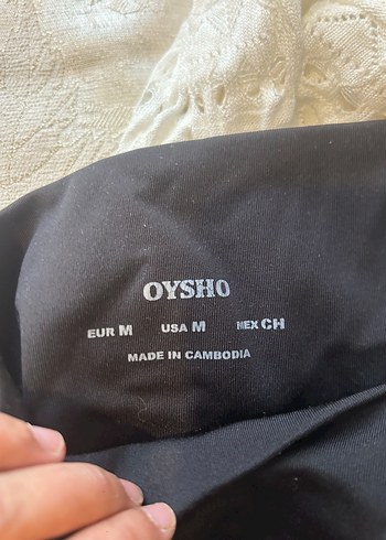 Oysho Siyah Parlak Baskili Kadin Tayt Velcro Detayli