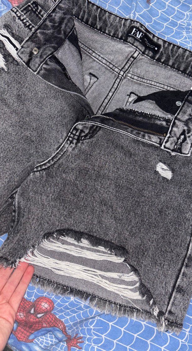 Gri Mini Denim Şort - Görsel 3