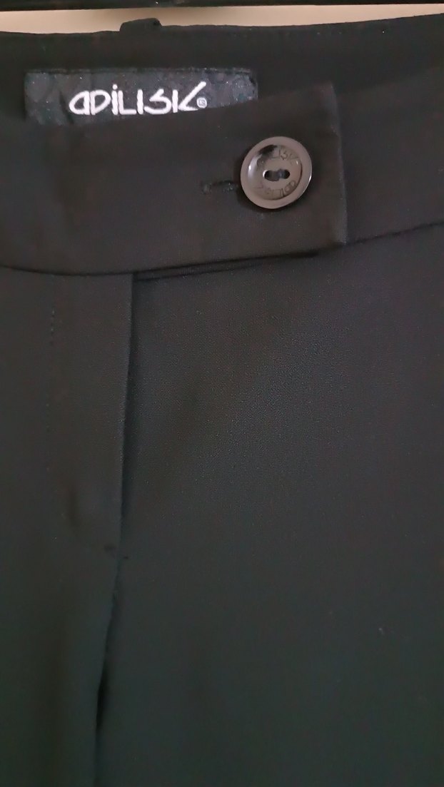 Siyah Kadın Kumaş Şort - Görsel 3