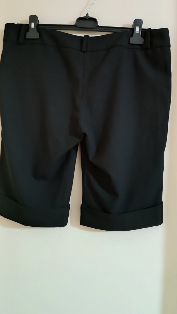 Siyah Kadın Kumaş Şort - Görsel 4