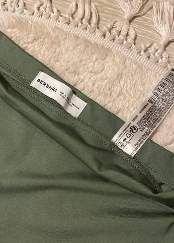 Bershka uzun asker yesili etek - Görsel 2