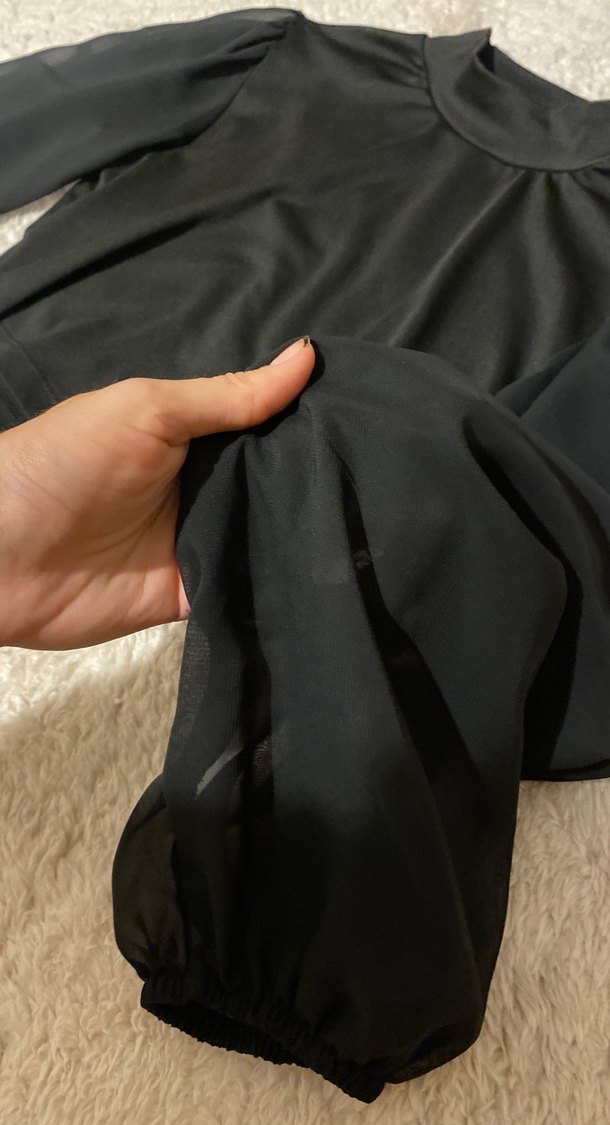 Siyah Uzun Kollu Yüksek Yakalı Crop Bluz - Görsel 3