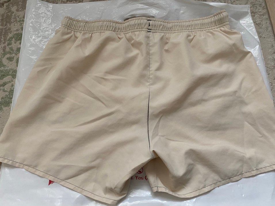 Beyaz Rahat Kesim Midi Hamile Şortu - Görsel 2