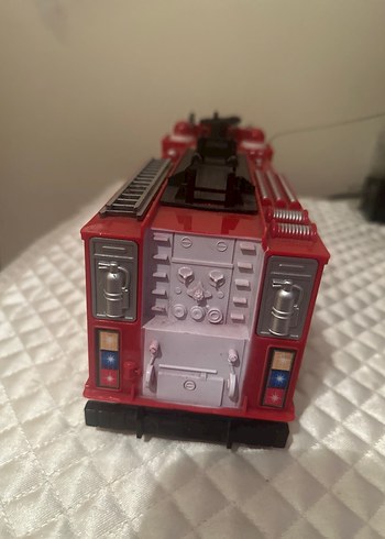 Kırmızı Oyuncak İtfaiye Aracı - Görsel 5