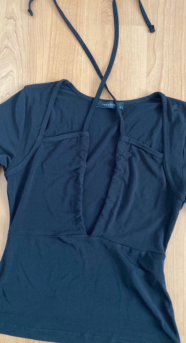 Siyah Yakası Bağlamalı Uzun Kollu Kadın Bluz - Görsel 4