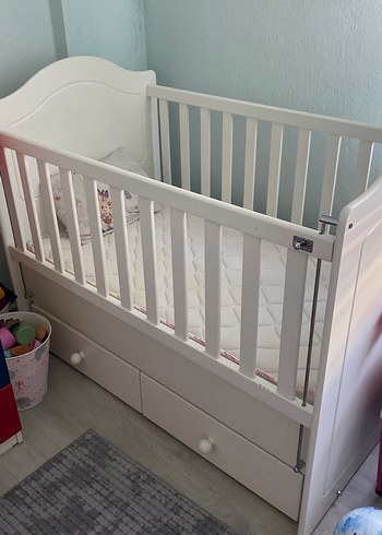 Beyaz Pastel Bebek Beşiği - Görsel 2