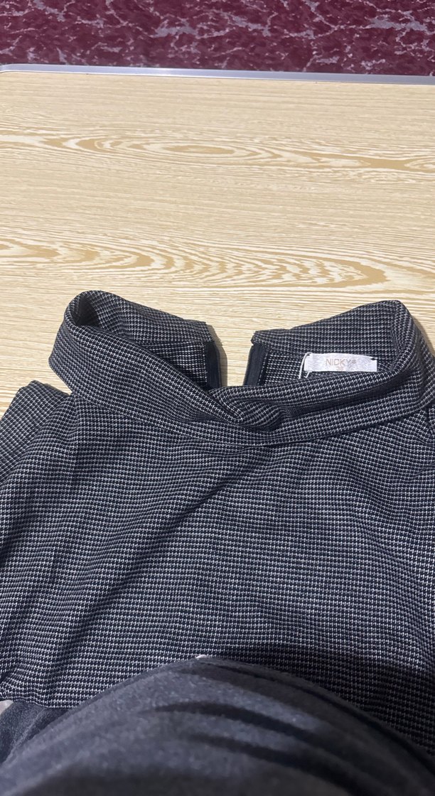 Gri Kemerli Kısa Kollu Midi Elbise - Görsel 3