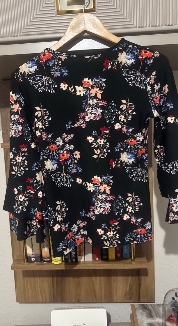 Çiçek Desenli Uzun Kollu Kadın Bluz - Görsel 4