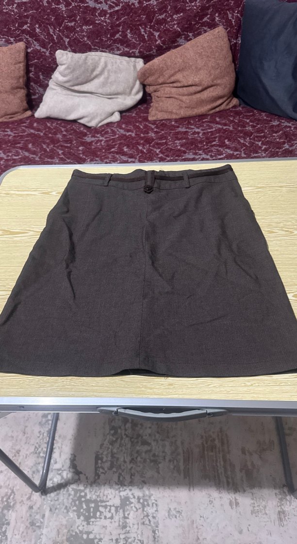 Kemerli Düz Kahverengi Kız Eteği - Görsel 2