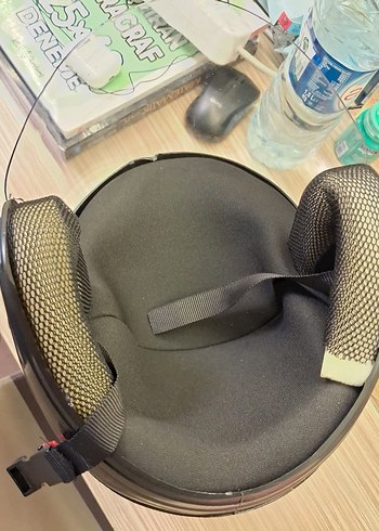 Parlak Siyah Minimalist Motosiklet Kaskı - Görsel 4