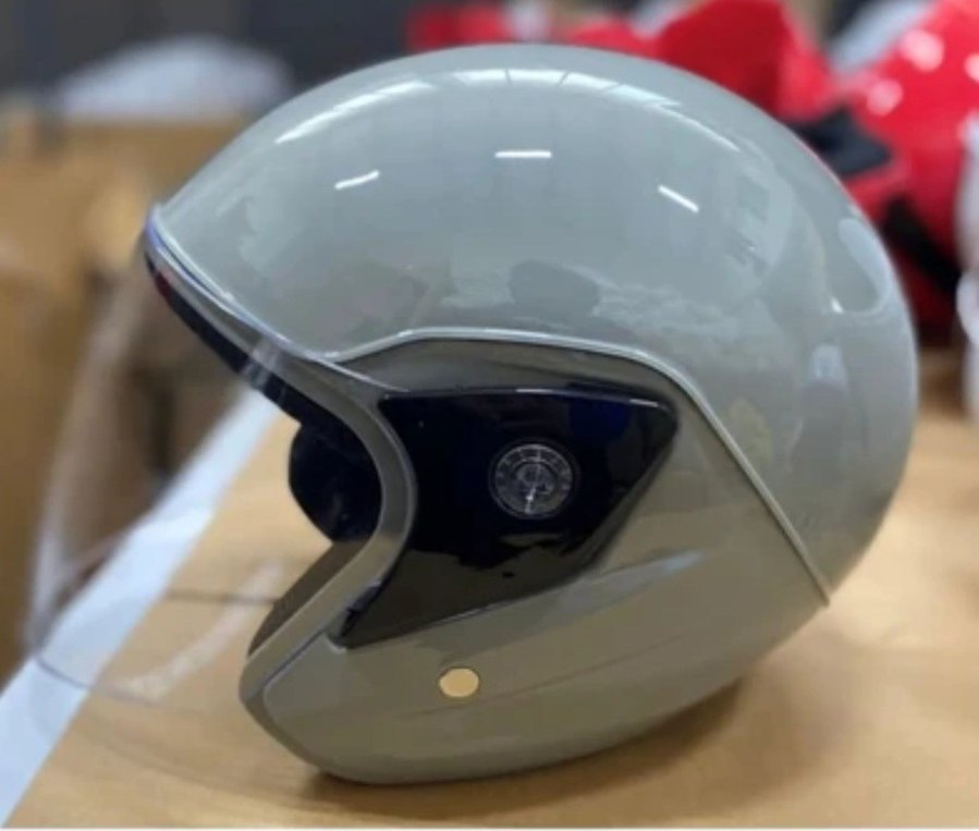 Gri Parlak Biker Motosiklet Kaskı - Görsel 2