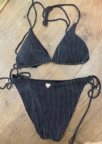 Çizgili Siyah Mini Bikini Takımı - Görsel 2