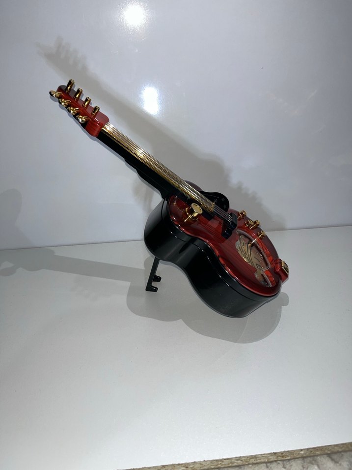 Siyah Gitar Şeklinde Müzik Kutusu - Görsel 5