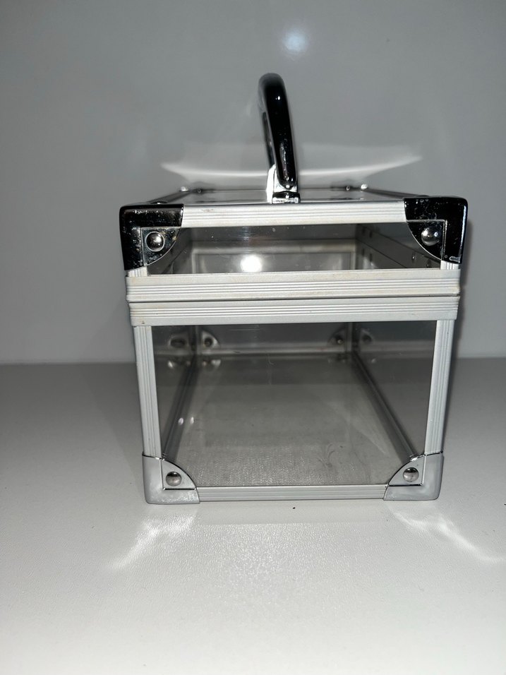 Şeffaf Beyaz Makyaj Düzenleyici Kutusu - Görsel 3