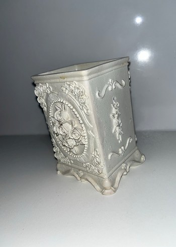 Beyaz Dekoratif Çiçek Desenli Vazo - Görsel 8