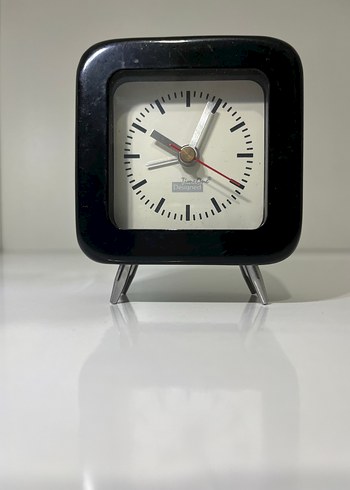 Kare Siyah Masa Saati - Görsel 3
