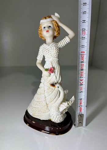 Beyaz Kadın ve Kuğu Biblo - Görsel 8