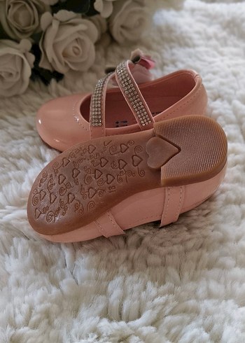 Pembe Tokalı Yılan Desenli Kız Babet - Görsel 5