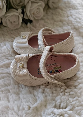 Kız Çocuk Beyaz Kemerli Ayakkabı - Görsel 4