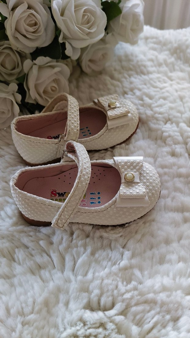 Kız Çocuk Beyaz Kemerli Ayakkabı - Görsel 2