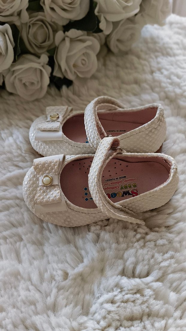 Kız Çocuk Beyaz Kemerli Ayakkabı - Görsel 4