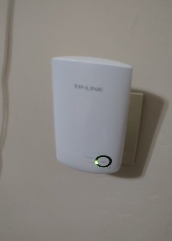 Beyaz TP-LINK modem güçlendirici - Görsel 3