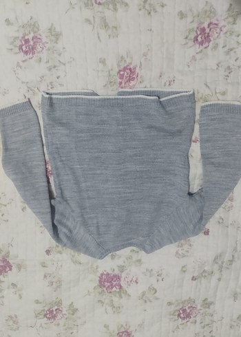 Kız Çocuk Gri Nakışlı Örgü Hırka - Görsel 3