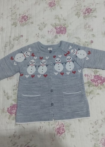 Kız Çocuk Gri Nakışlı Örgü Hırka - Görsel 2