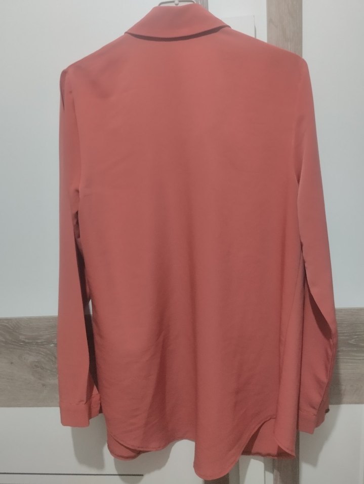 Bej Düğmeli Kadın Gömlek - Görsel 2