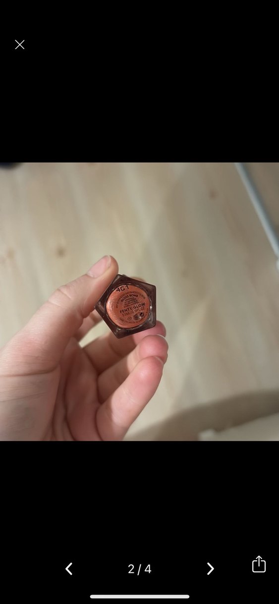 Fenty Beauty Parlak Bej Dudak Parlatıcısı - Görsel 2