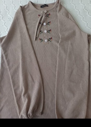 Nakışlı Bej Kadın Bluz - Görsel 2