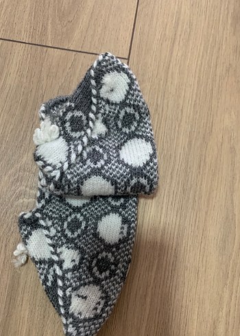 Gri Puantiyeli el örmesi patik - Görsel 2