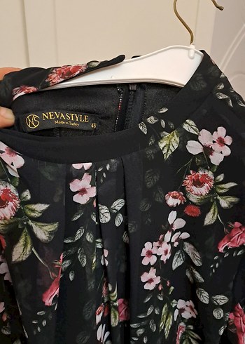 Çiçek Desenli Uzun Drapeli Kadın Elbise - Görsel 3