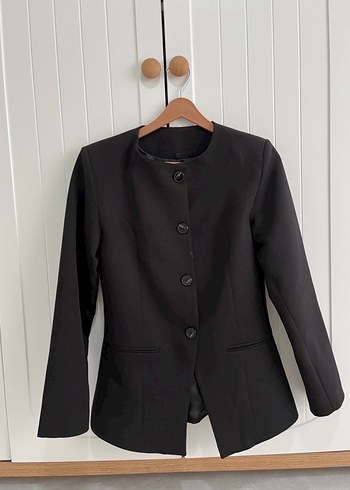 Belden oturtmalı siyah blazer ceket - Görsel 2