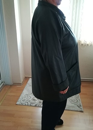 44 Beden siyah Renk Büyük Beden Yağmurluk