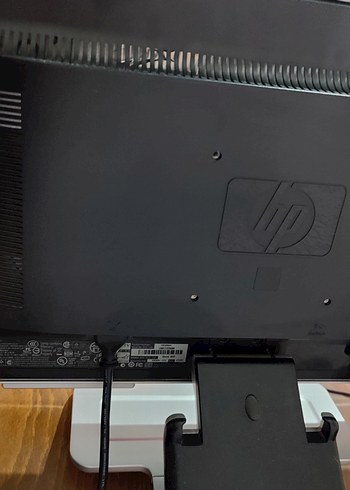 HP w1907v model 19 inç monitör - Görsel 4