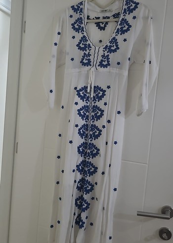 Nakışlı Uzun Beyaz Bohem Elbise - Görsel 2